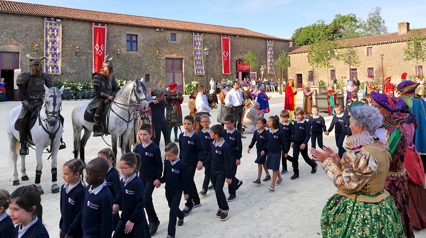 Puy du Fou Académie fait sa rentrée ! - Blog | Puy du Fou Puy du Fou Académie fait sa rentrée ! - Blog | Puy du Fou