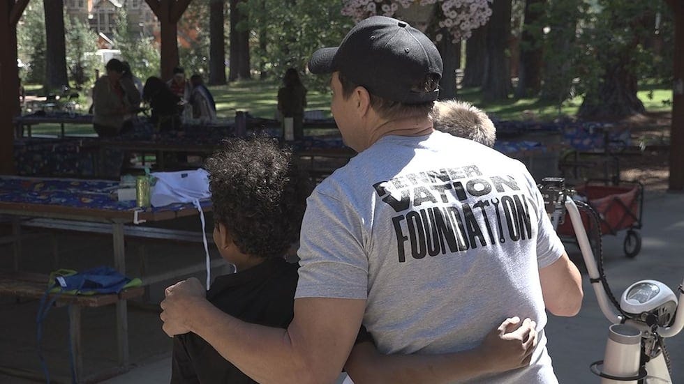 Jeremy Renner's foundation hosting camp for foster kids