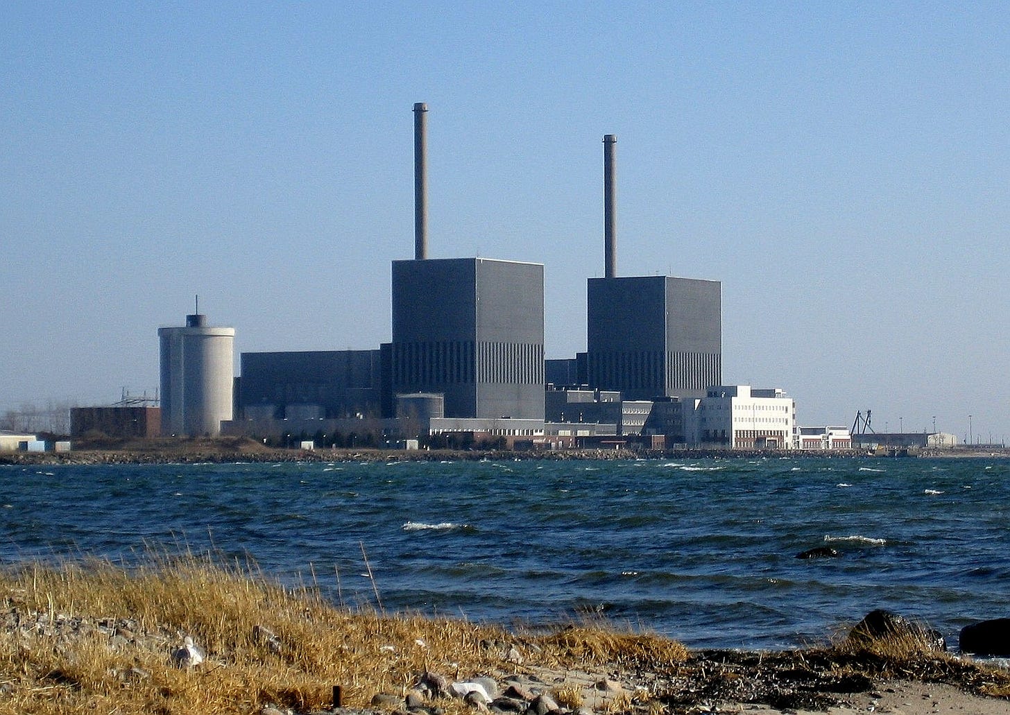 File:Barsebäcksverket från Barsebäckshamn 2.jpg - Wikimedia Commons