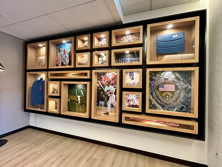 statue, memorbilia, rotunda