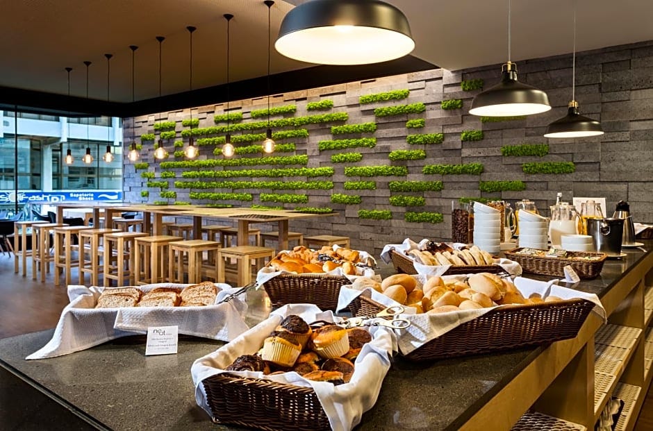 Breakfast room at Neat Hotel Avenida