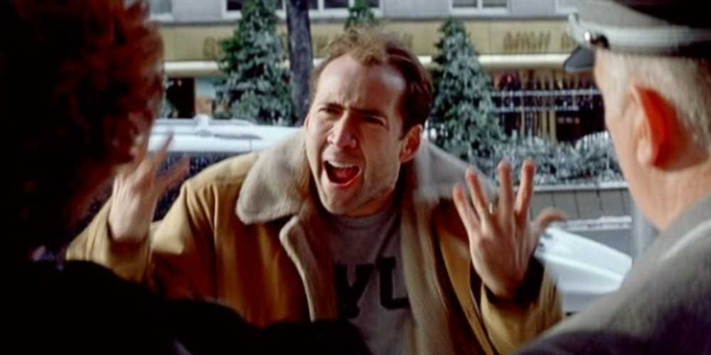 The Family Man Review: Christmas Movies Come & Go But Nicolas Cage & Téa Leoni Remain Timeless In This Exquisite Romantic Drama The Family Man Review: Christmas Movies Come & Go But Nicolas Cage & Téa Leoni Remain Timeless In This Exquisite Romantic Drama