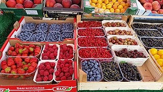 File:Berries in Berlin.jpg