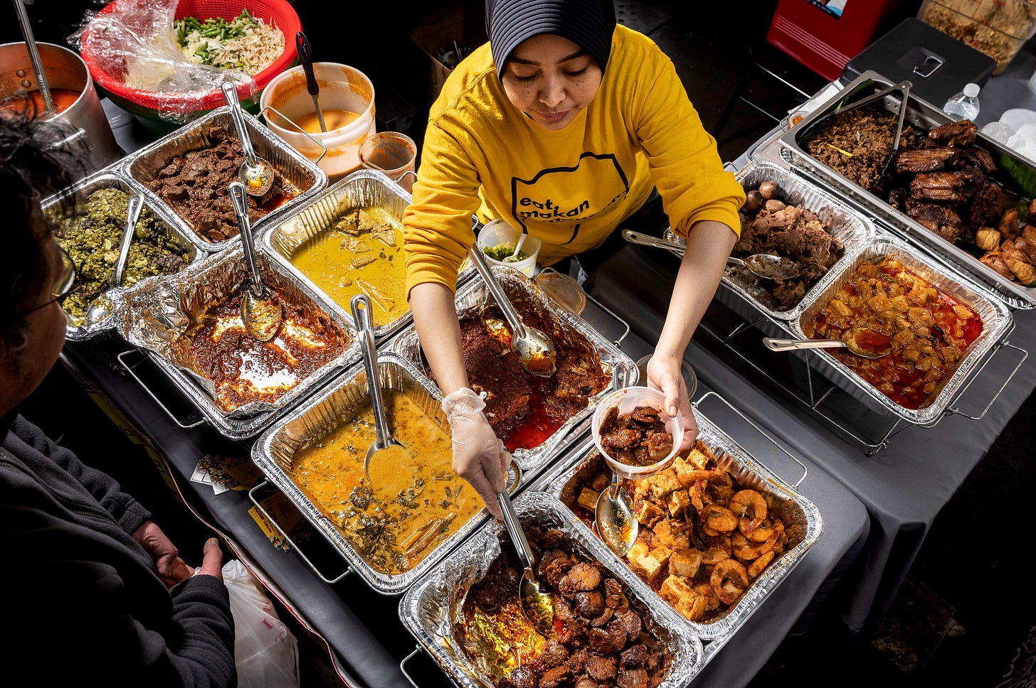 In Queens, a Food Bazaar With the Vastness and Variety of Indonesia - The  New York Times