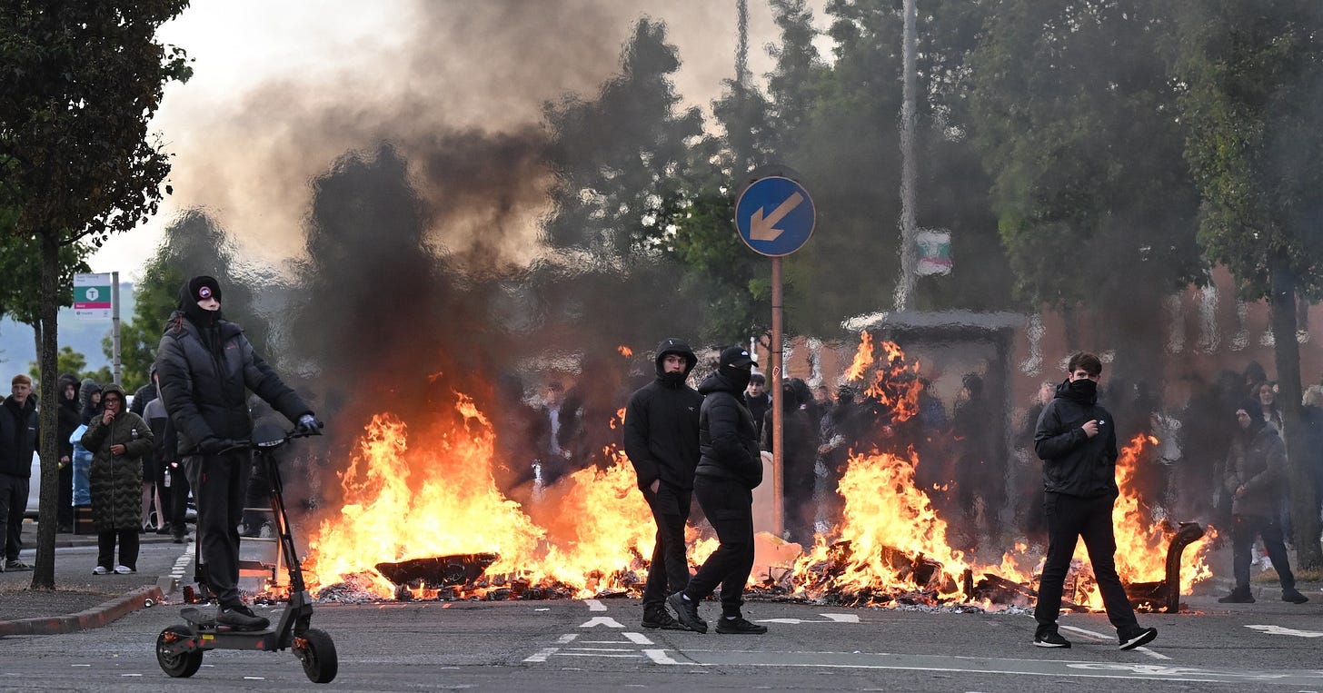 British Politicians Accuse Elon Musk of Stoking Racist Violence in Belfast | Truthout British Politicians Accuse Elon Musk of Stoking Racist Violence in Belfast | Truthout