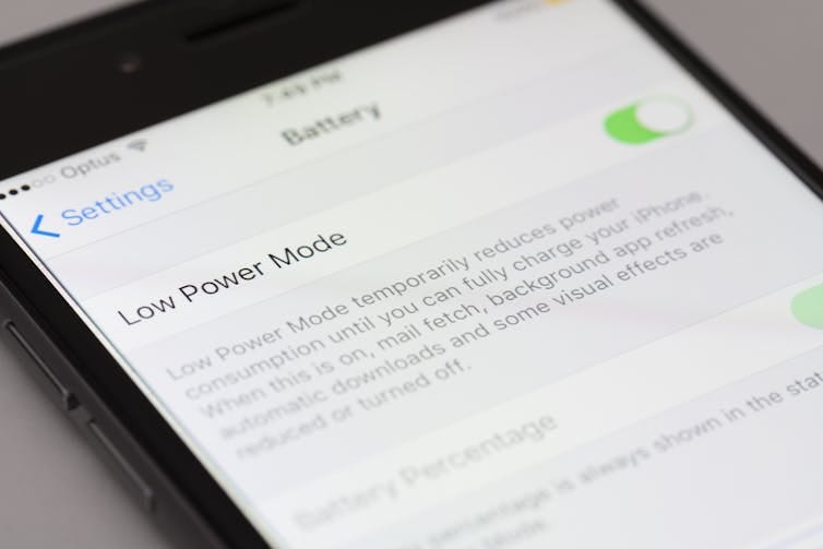 A battery settings page displayed on a mobile phone screen. A battery settings page displayed on a mobile phone screen.