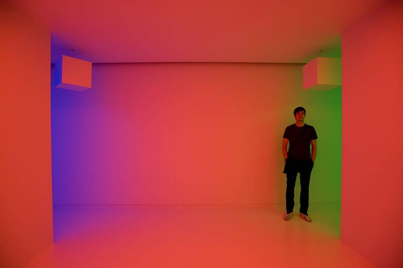 interactive chambers of color chromosaturation by carlos cruz diez