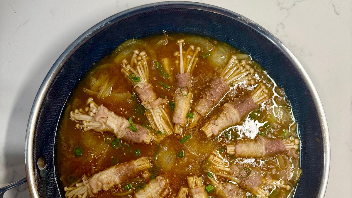 Enoki Beef Rolls in Curry Sauce - ivyskitchn
