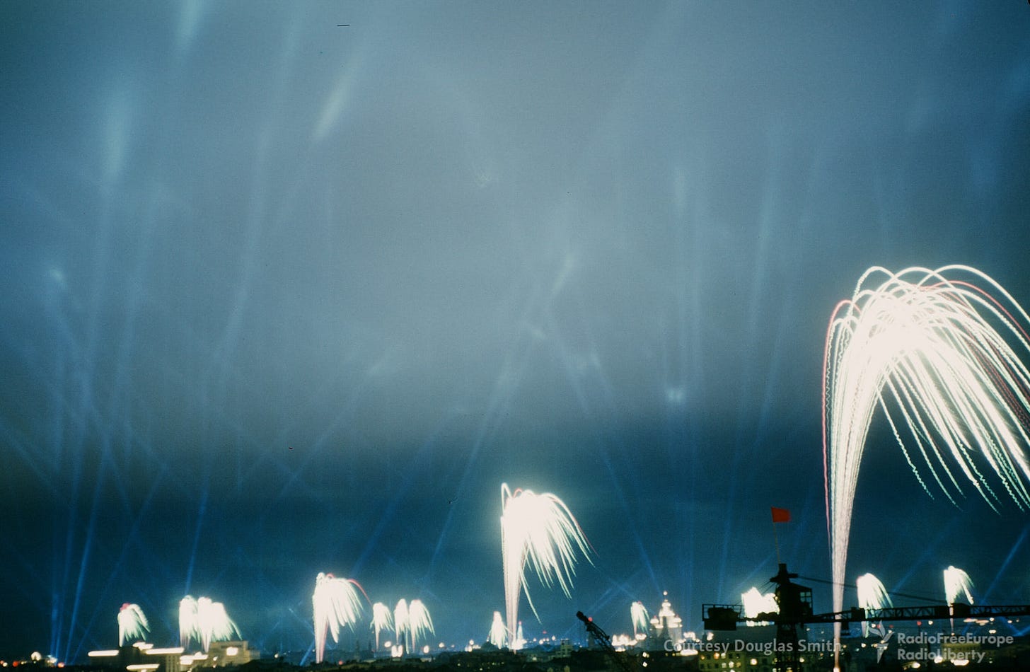A rare and spectacular sight: fireworks brilliantly light up the Moscow skyline, illuminating the night sky. A rare and spectacular sight: fireworks brilliantly light up the Moscow skyline, illuminating the night sky.