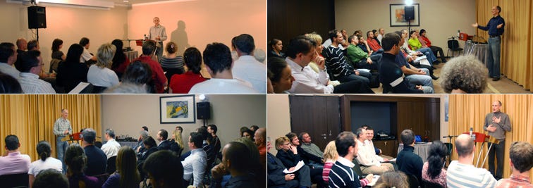 A négy részre osztott kép minden négyzetében egy pillanatfelvétel látható Manhertz József előadásáról a Nyilvános beszéd és retorika tréningen.