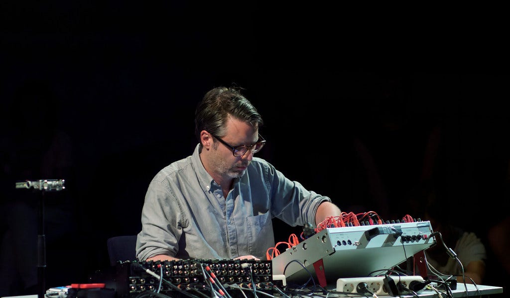 Jan Jelinek - Flow State