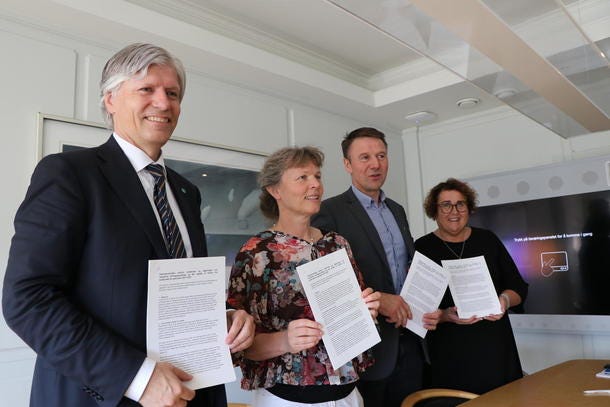 signering av klimaavtale 210619