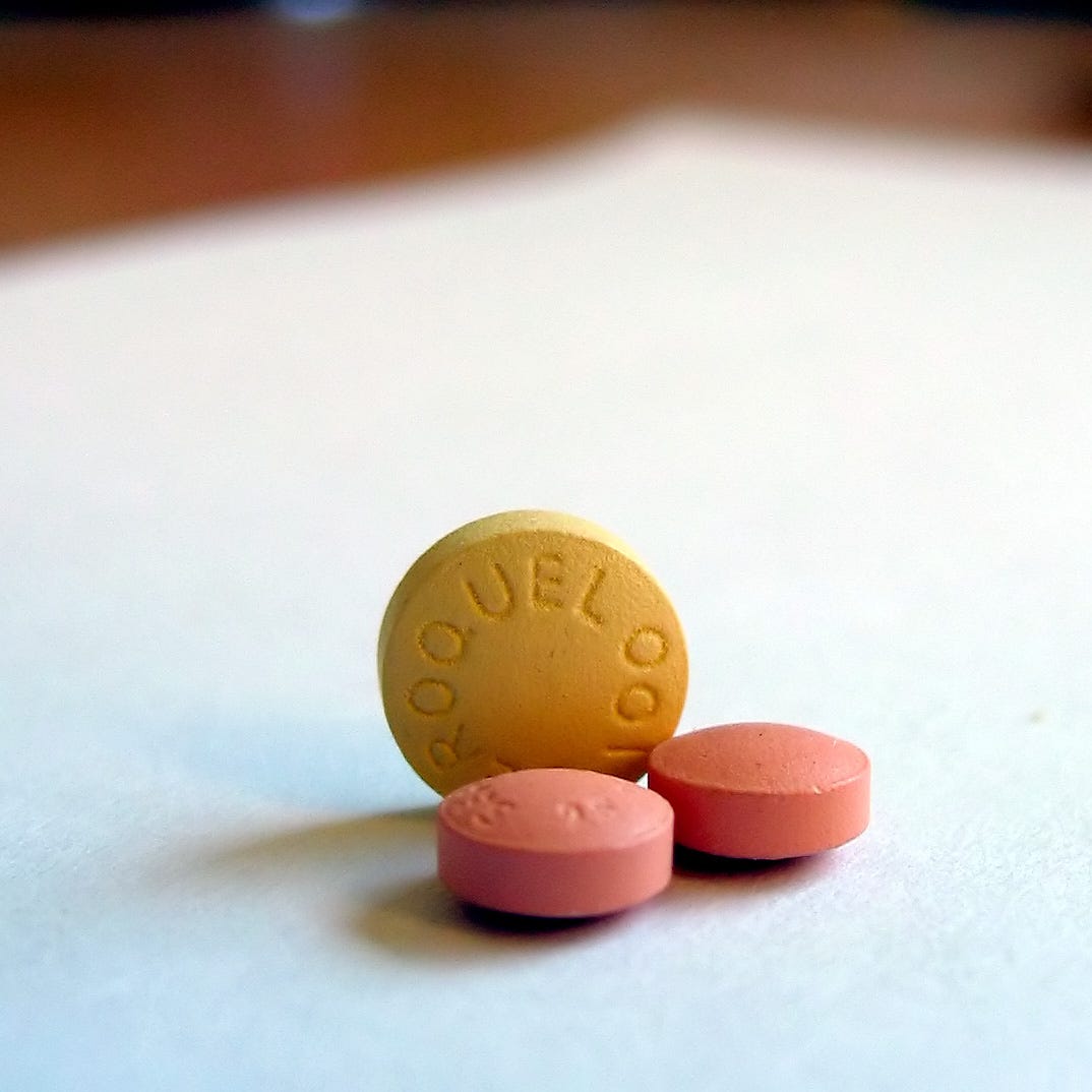 File:Seroquel 100 25.jpg - Wikimedia Commons
