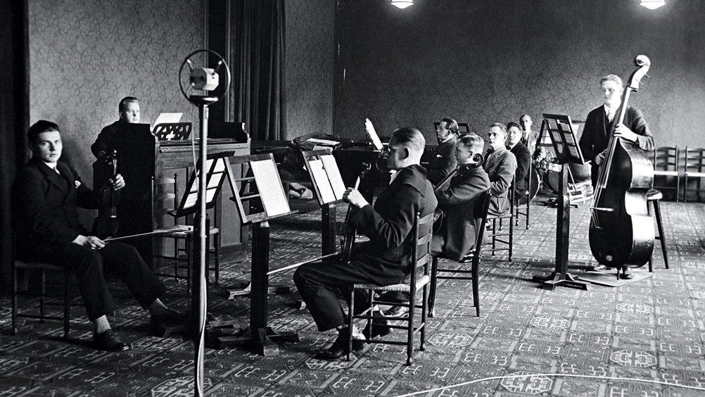 International Piano - How the birth of electrical recording in 1925  transformed music — and the way we listen