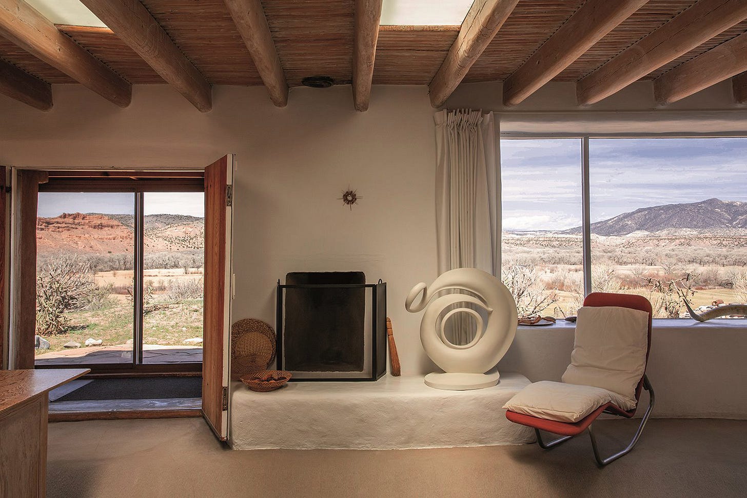 Georgia O'Keeffe Home and Studio in Abiquiu | ArchEyes