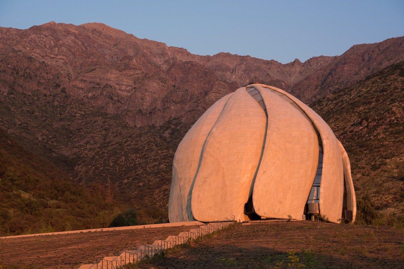 In Perfect Light: Architect Siamak Hariri on Designing the Bahá'í Temple - Architizer Journal In Perfect Light: Architect Siamak Hariri on Designing the Bahá'í Temple - Architizer Journal