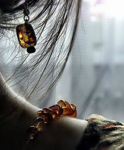 May be an image of jewelry May be an image of jewelry