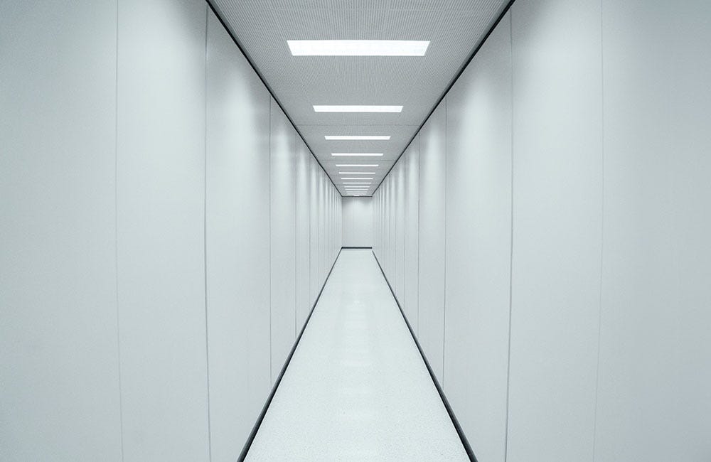 How 'Severance' Office Is Designed to Play Tricks on Viewers – The Hollywood Reporter How 'Severance' Office Is Designed to Play Tricks on Viewers – The Hollywood Reporter