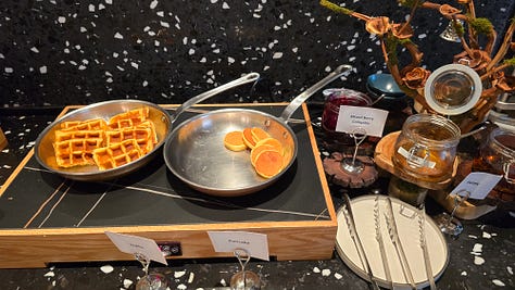 TRIBE Living Bangkok Sukhumvit 39 : Breakfast