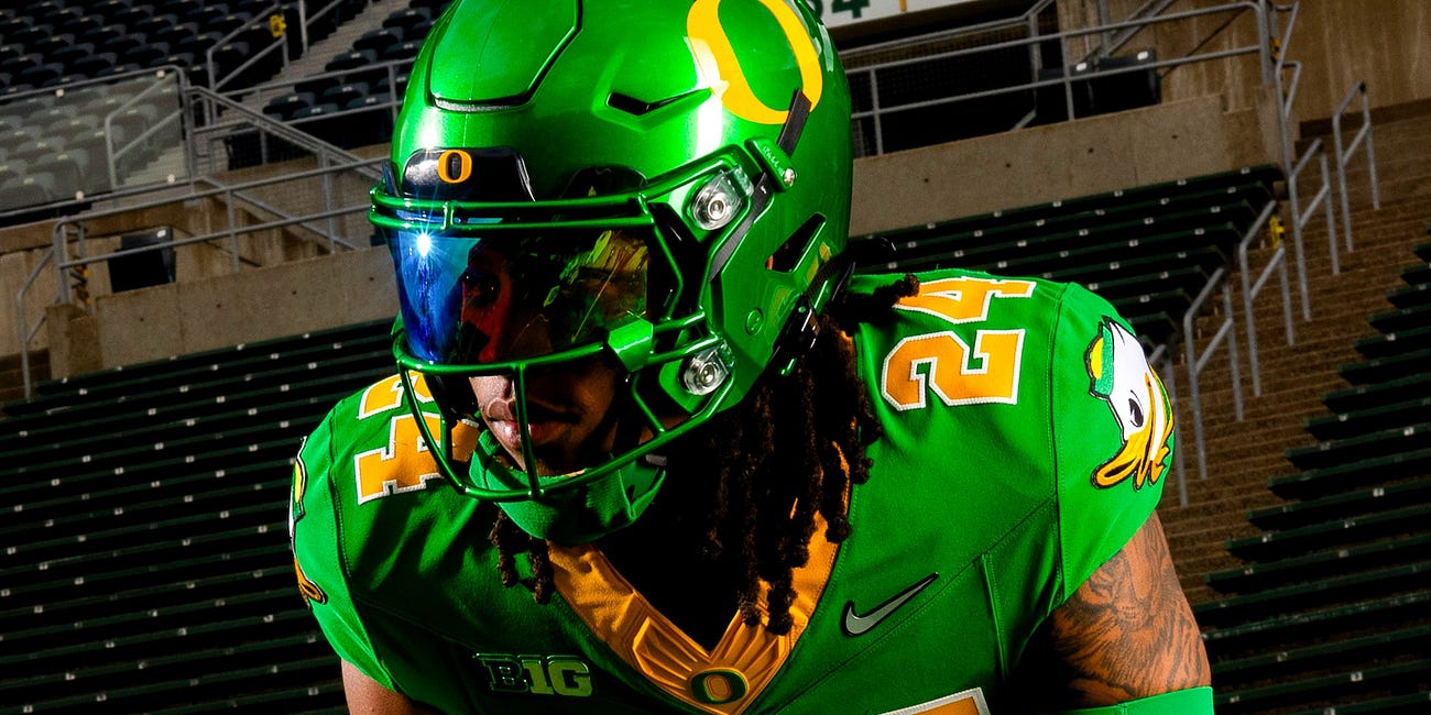 'Gang Green' kit honors the 1994 Pac-10 title team