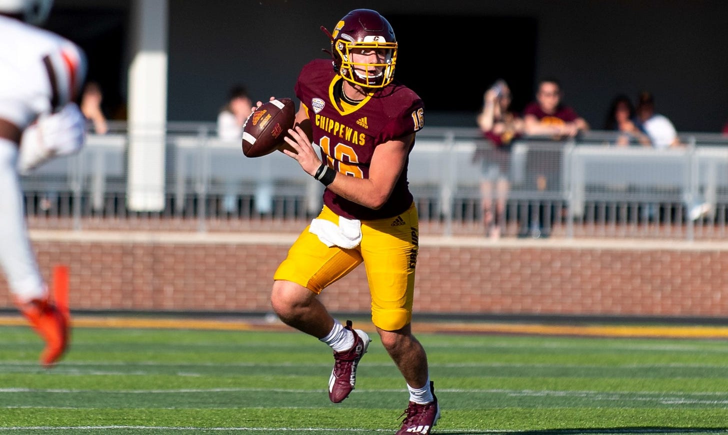 Jase Bauer - Football - Central Michigan University Athletics