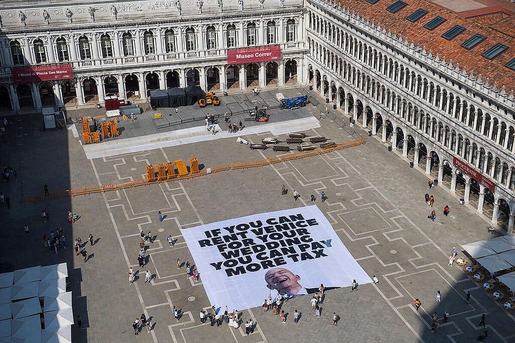 Greenpeace Makes an Impact: When a Banner Says More Than a Commercial