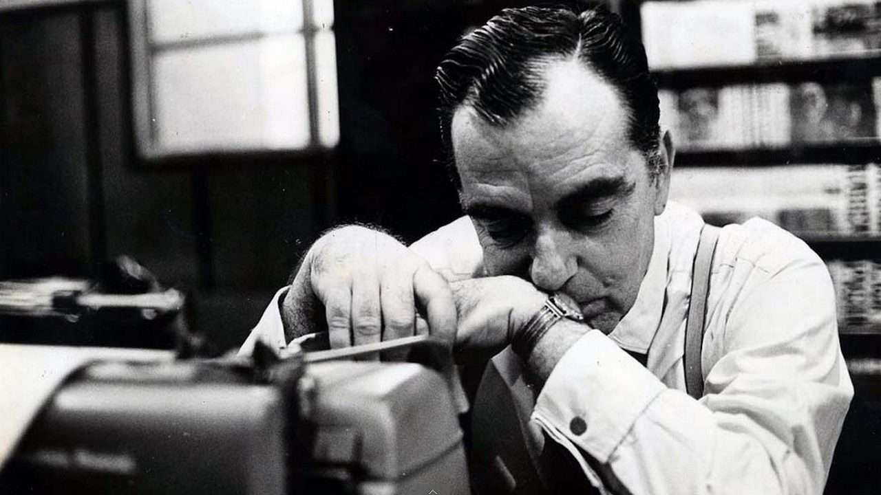O tarado romântico: a vida de Nelson Rodrigues – Observador O tarado romântico: a vida de Nelson Rodrigues – Observador