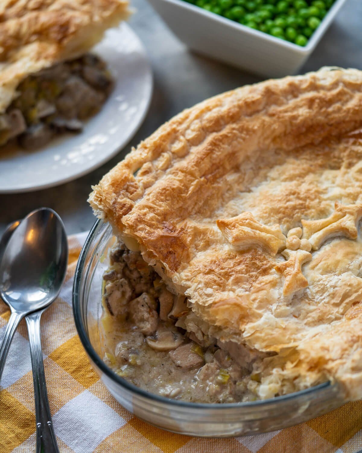 Vegan leek and mushroom pie