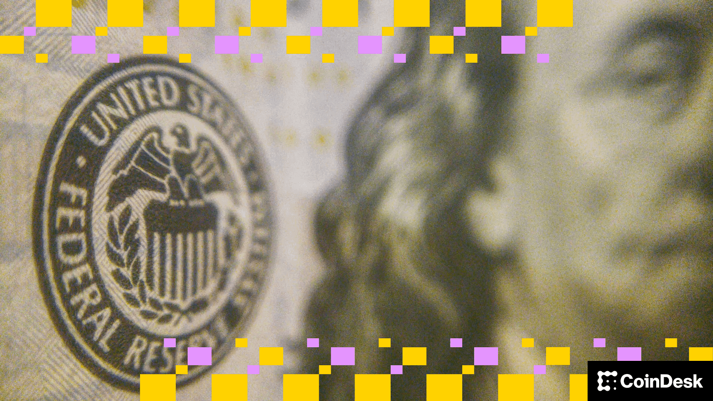 Federal Reserve logo highlighted on a U.S. banknote (joshua-hoehne/Unsplash/Modified by CoinDesk)