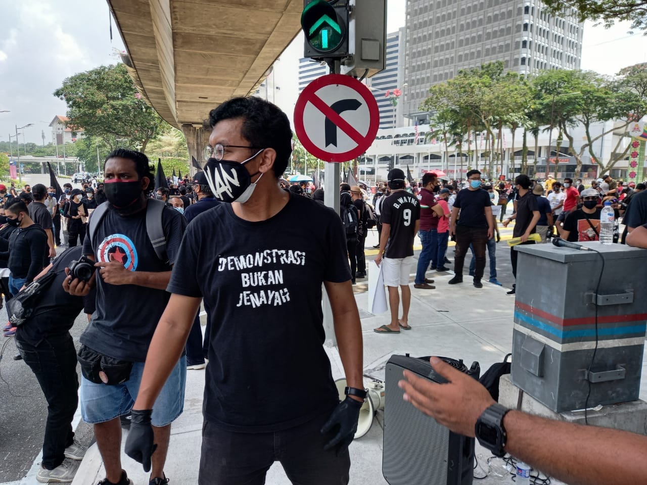 Our battle not over yet, declare #Lawan protesters | Free Malaysia Today  (FMT)