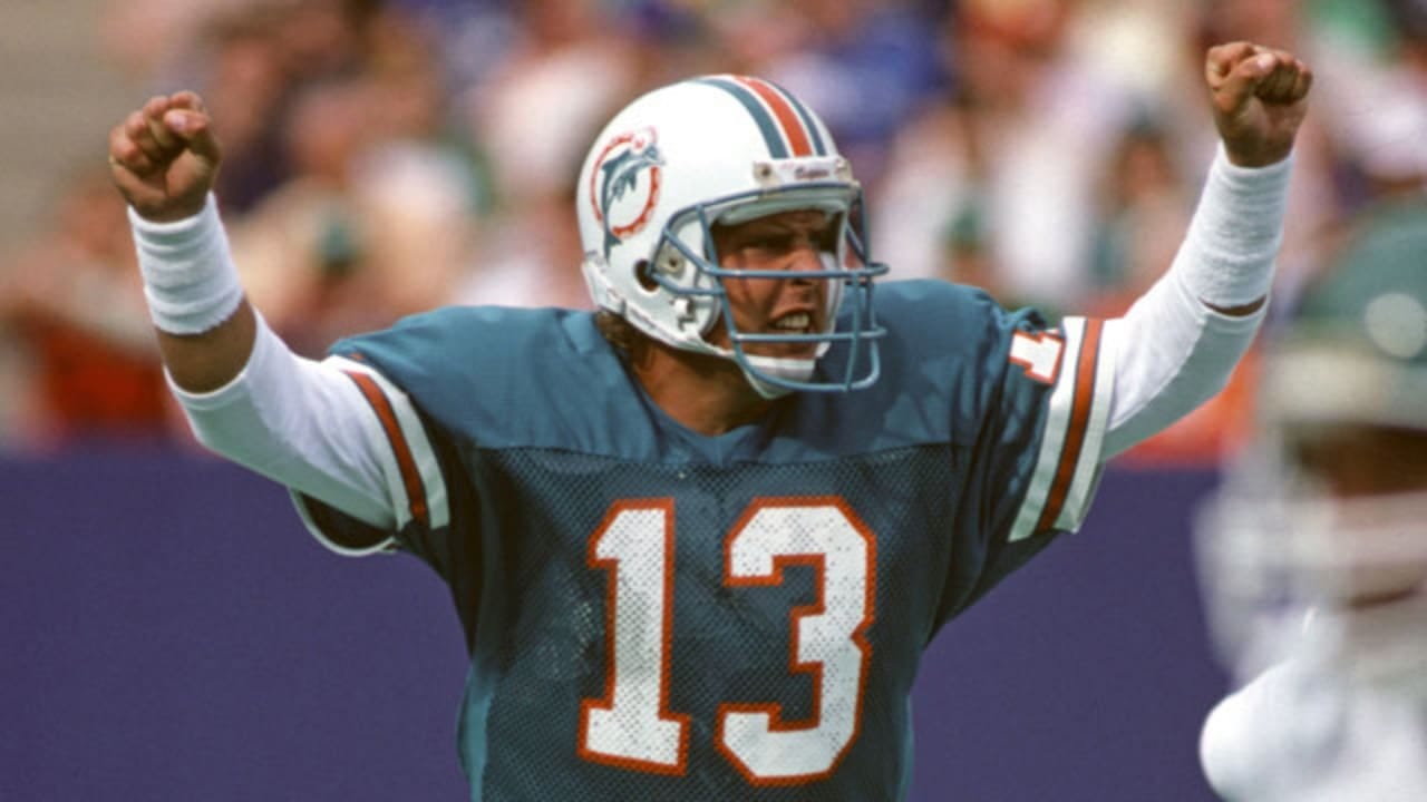 Miami Dolphins quarterback Dan Marino career highlights ...