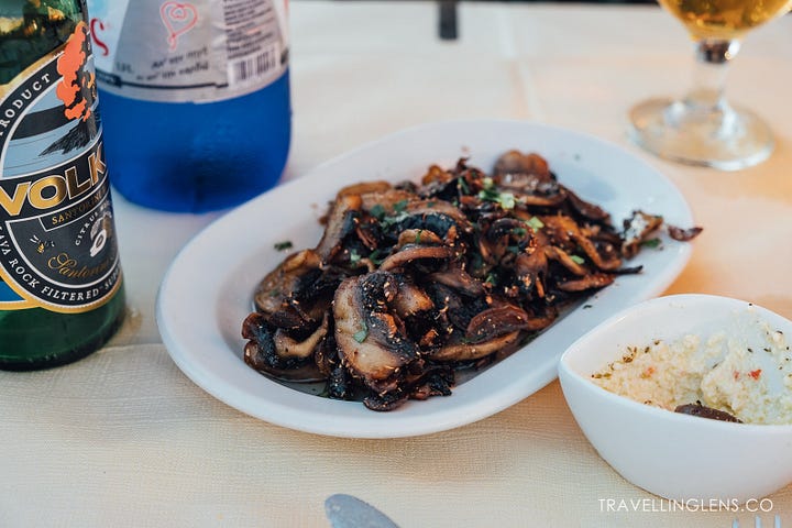 Light dinner in Oia