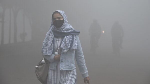 Ghaziabad India - November 19 2024: Ghaziabad The level of air pollution in multiple areas in Delhi NCR continues to be in the 'very poor' category. The pollution levels in several regions of the national capital were in the 'hazardous' category, as per air quality monitor AQICN early NH9 Mehrauli in Ghaziabad , India on Monday, November 19 2024. (Photo by Sakib Ali /Hindustan Times) Ghaziabad India - November 19 2024: Ghaziabad The level of air pollution in multiple areas in Delhi NCR continues to be in the 'very poor' category. The pollution levels in several regions of the national capital were in the 'hazardous' category, as per air quality monitor AQICN early NH9 Mehrauli in Ghaziabad , India on Monday, November 19 2024. (Photo by Sakib Ali /Hindustan Times)