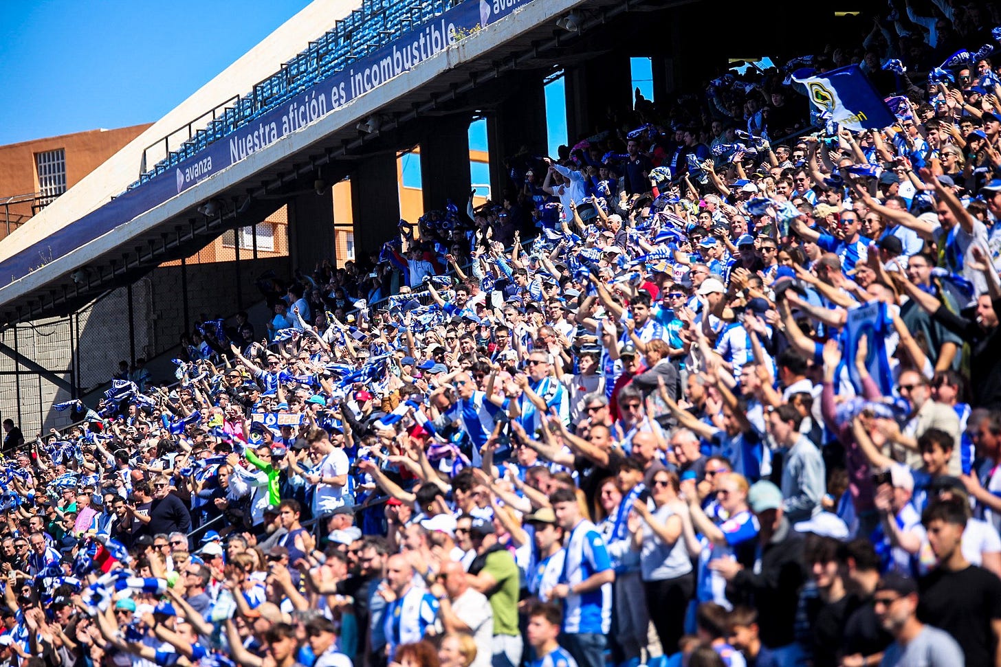 La afición durante el Hércules - Ibiza La afición durante el Hércules - Ibiza