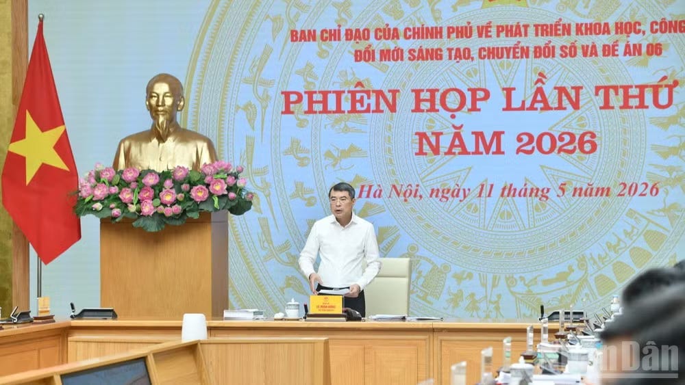 Thủ tướng Chính phủ Lê Minh Hưng chủ trì Phiên họp lần thứ ba Ban Chỉ đạo của Chính phủ về phát triển khoa học, công nghệ, đổi mới sáng tạo, chuyển đổi số và Đề án 06. (Ảnh: Thanh Giang) Thủ tướng Chính phủ Lê Minh Hưng chủ trì Phiên họp lần thứ ba Ban Chỉ đạo của Chính phủ về phát triển khoa học, công nghệ, đổi mới sáng tạo, chuyển đổi số và Đề án 06. (Ảnh: Thanh Giang)