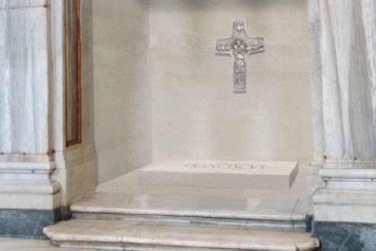 Tumba del papa Francisco en Santa María la Mayor. Tumba del papa Francisco en Santa María la Mayor.
