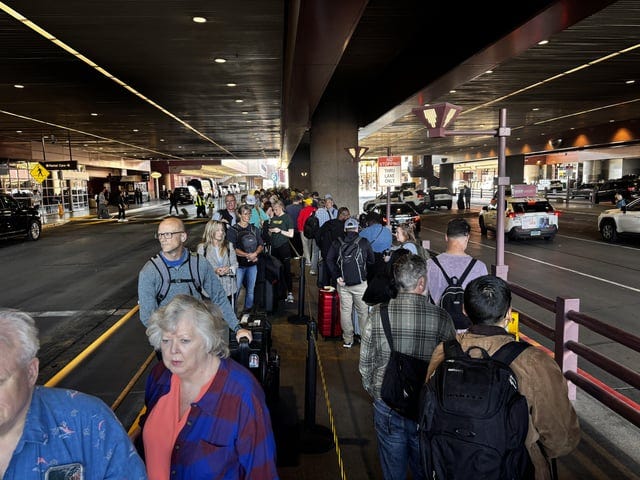 Rental car shuttle at LAS : r/vegas