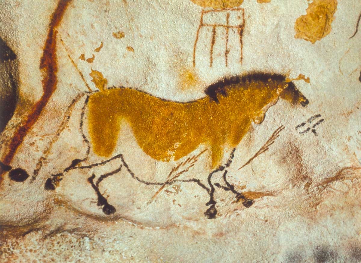 Lascaux cave painting of a horse.