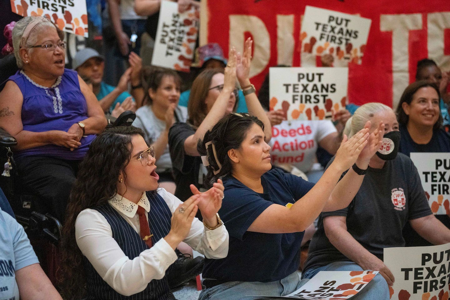 Activists protest Texas legislature's gerrymandering bullshit Activists protest Texas legislature's gerrymandering bullshit