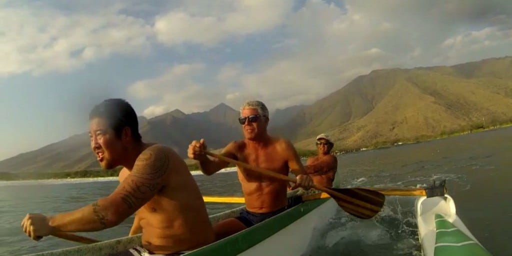 bourdain-canoe bourdain-canoe