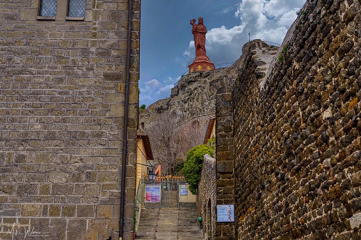 To the Rocher Corneil from the cathedral