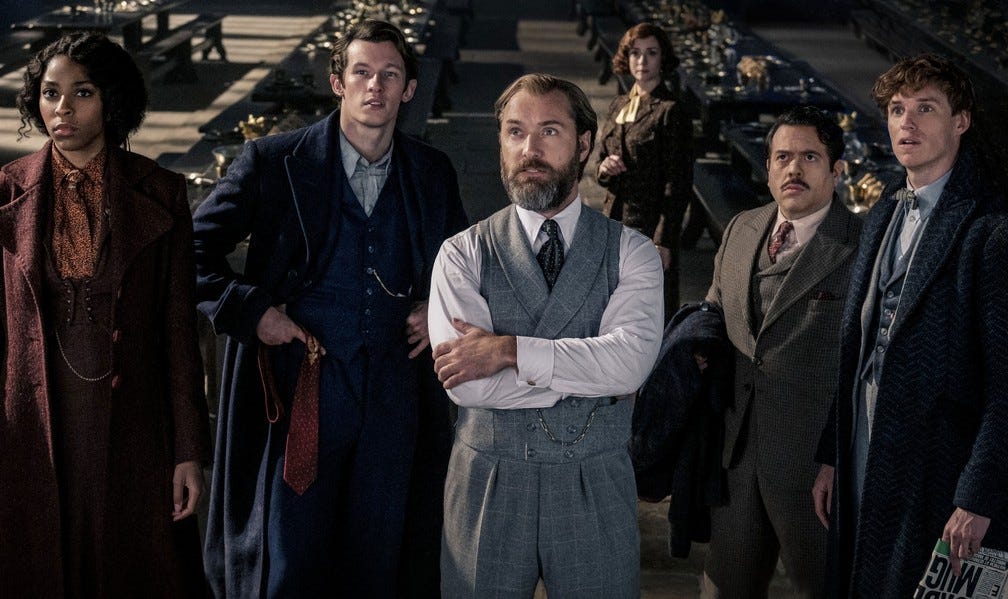 Animais fantásticos: Os segredos de Dumbledore' mantém lenta evolução da  nova franquia; g1 já viu | Cinema | G1
