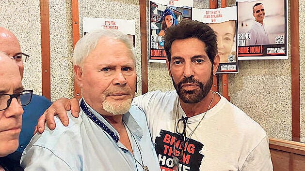 פנאי אורי רביץ עם גדעון גוריון מהגבעטרון