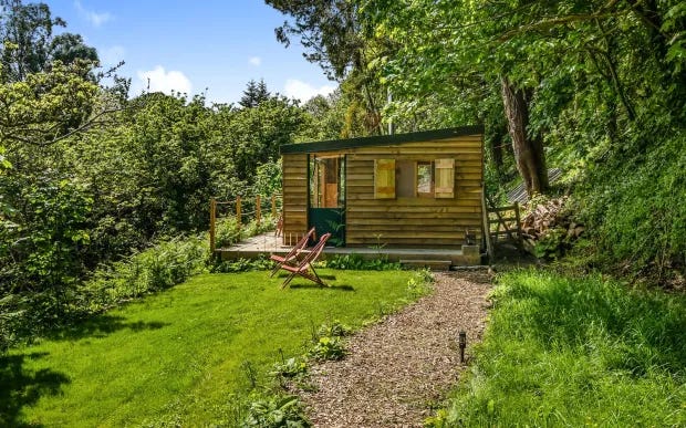 Wild Comfort is a cluster of posh cabins on the tree-filled hills behind Blackpool Sands