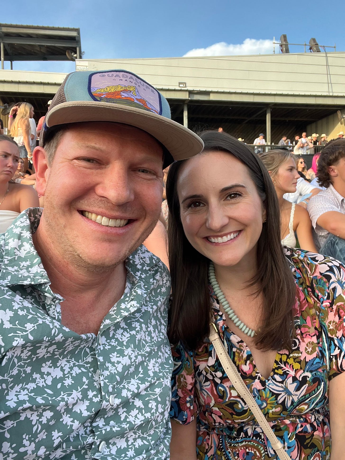 a husband and wife smiling a husband and wife smiling