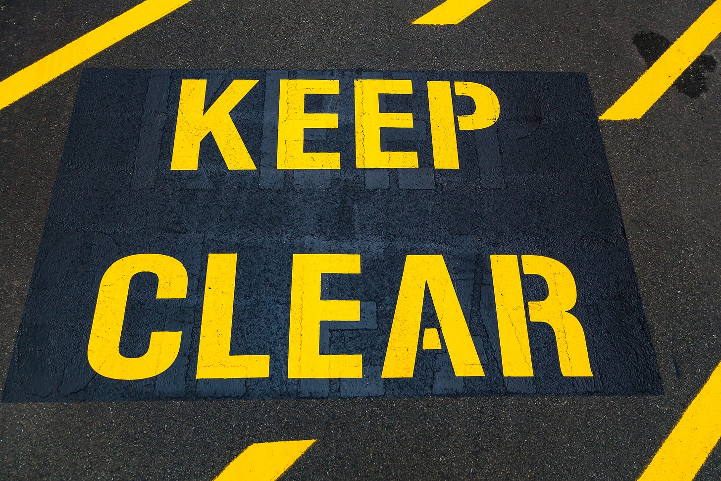 Road sign saying Keep Clear