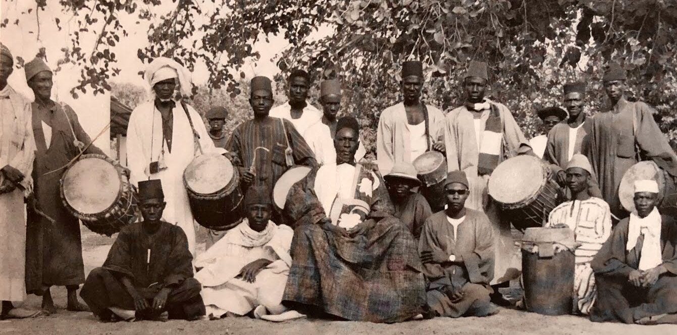 Les griots, gardiens de la mémoire et de l'histoire orale du Sénégal -  Tourisme
