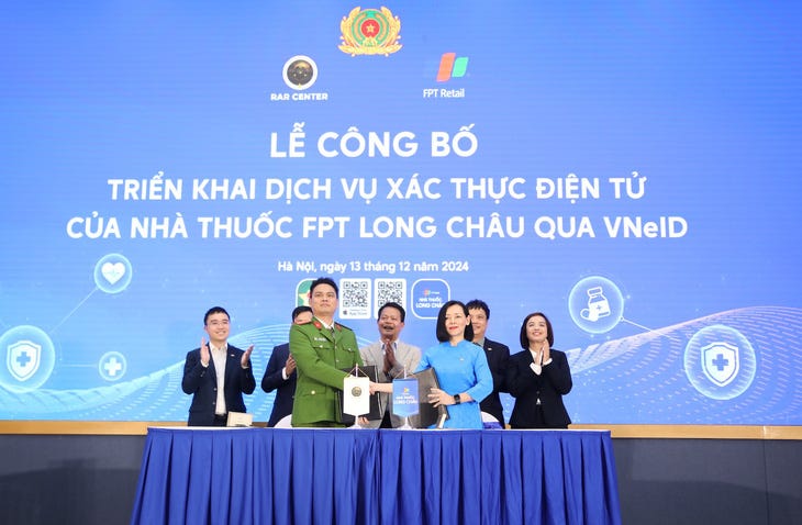 Người dân có thể mua thuốc trực tuyến từ FPT Long Châu qua ứng dụng VNeID - Ảnh 3. Người dân có thể mua thuốc trực tuyến từ FPT Long Châu qua ứng dụng VNeID - Ảnh 3.