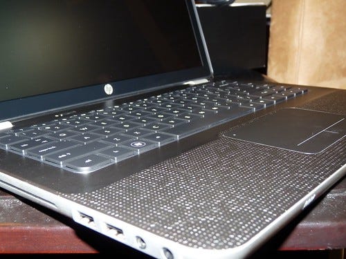 Keyboard & Touchpad Keyboard & Touchpad