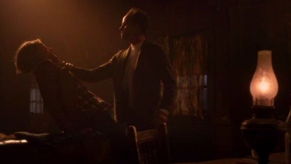 boyd strangling ava justified hunt recap 2015 boyd strangling ava justified hunt recap 2015